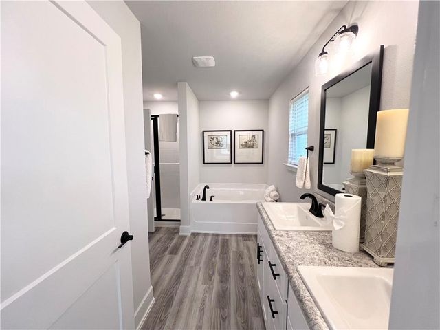 1559 Riparian Way E, Mobile, AL 36695