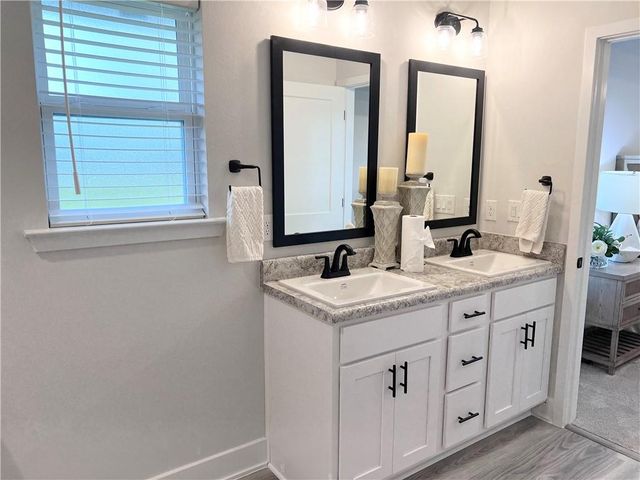 1559 Riparian Way E, Mobile, AL 36695
