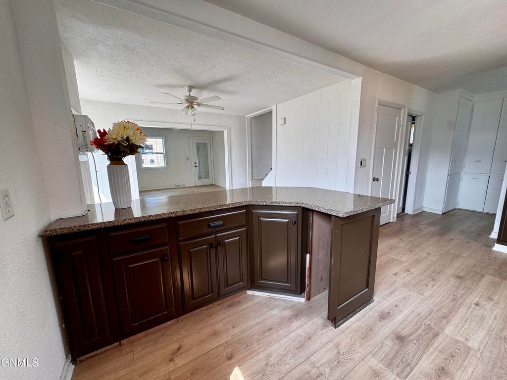 207 Madison Avenue NW, Bowbells, ND 58721 photo 2