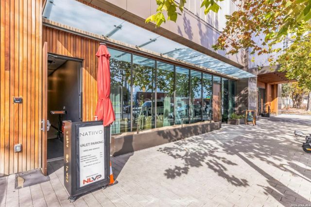 48 East Avenue # 3008, Austin, TX 78701