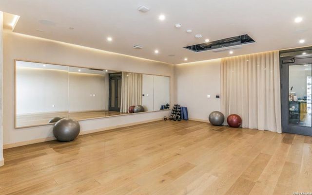 48 East Avenue # 3008, Austin, TX 78701