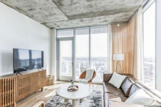 48 East Avenue # 3008, Austin, TX 78701