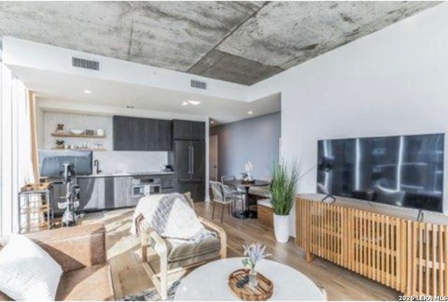 48 East Avenue # 3008, Austin, TX 78701