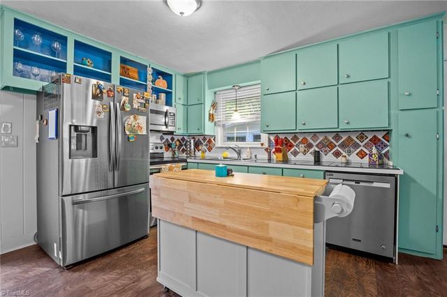 5728 Nylon Drive, Winston-salem, NC 27105