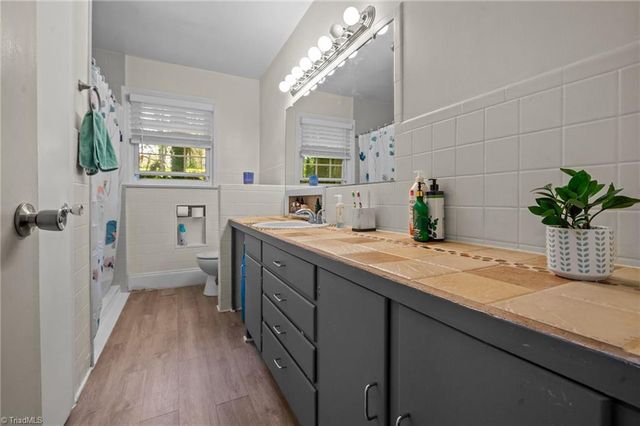 5728 Nylon Drive, Winston-salem, NC 27105