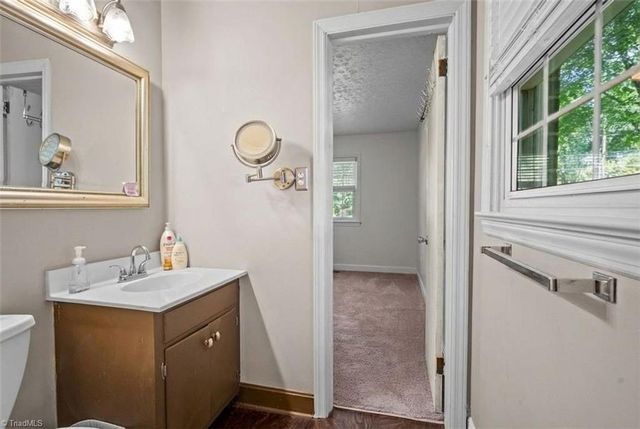 5728 Nylon Drive, Winston-salem, NC 27105