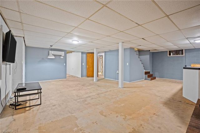 5728 Nylon Drive, Winston-salem, NC 27105