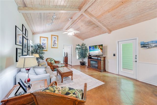 2212 State Highway 361 102, Port Aransas, TX 78373