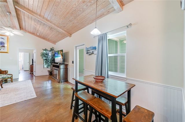 2212 State Highway 361 102, Port Aransas, TX 78373