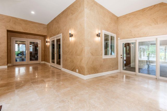 4930 E Walnut Street, Westerville, OH 43081