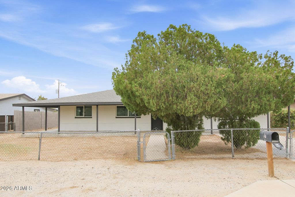 310 4TH Avenue W, Buckeye, AZ 85326 — photo 2