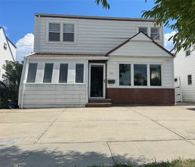 440 E Park Avenue, Long Beach, NY 11561