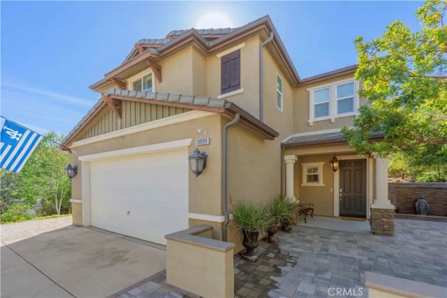 19890 Holly Drive, Saugus, CA 91350