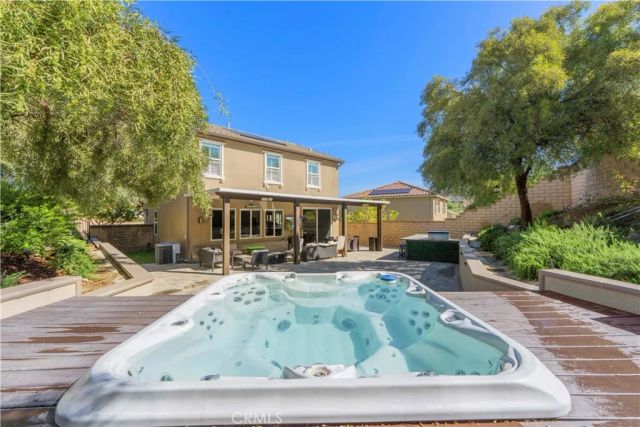 19890 Holly Drive, Saugus, CA 91350