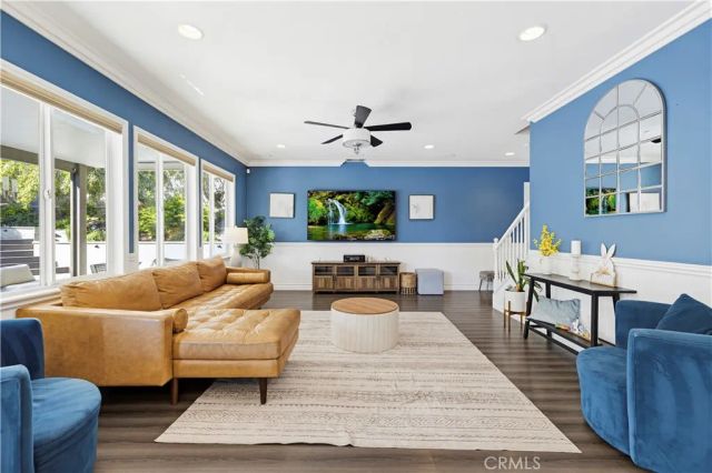 19890 Holly Drive, Saugus, CA 91350