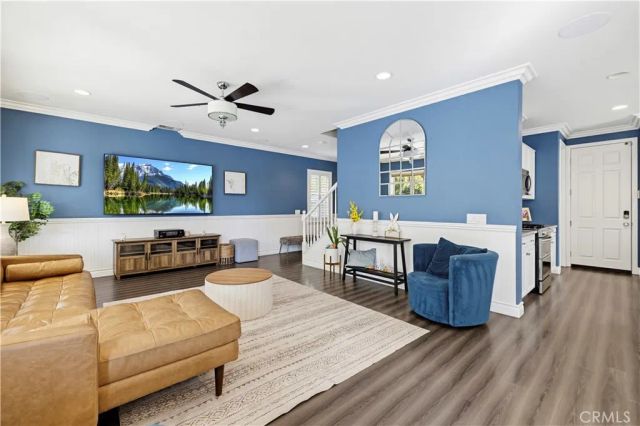 19890 Holly Drive, Saugus, CA 91350