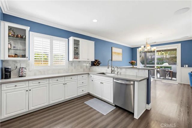 19890 Holly Drive, Saugus, CA 91350