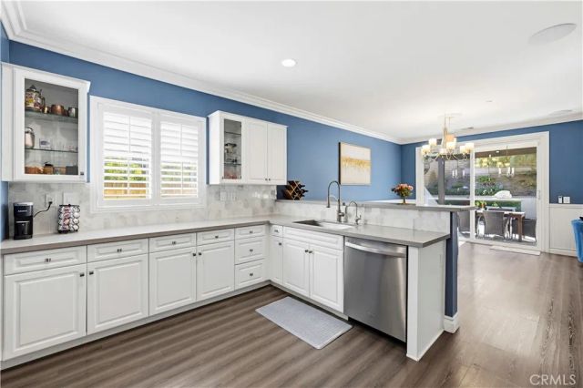 19890 Holly Drive, Saugus, CA 91350