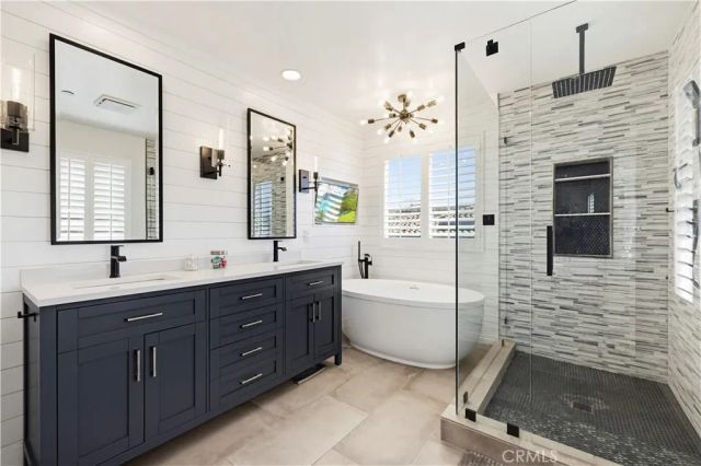 19890 Holly Drive, Saugus, CA 91350