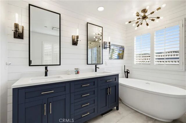 19890 Holly Drive, Saugus, CA 91350