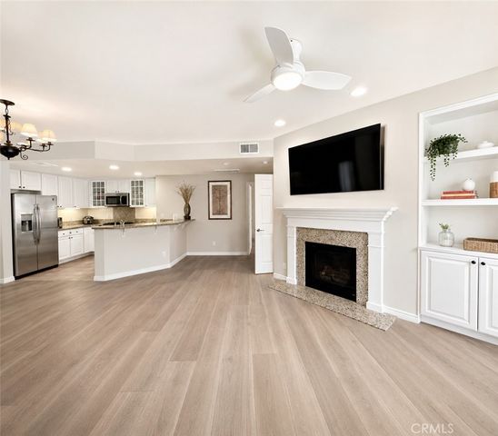 45245 Seeley 17C Drive 17C, La Quinta, CA 92253