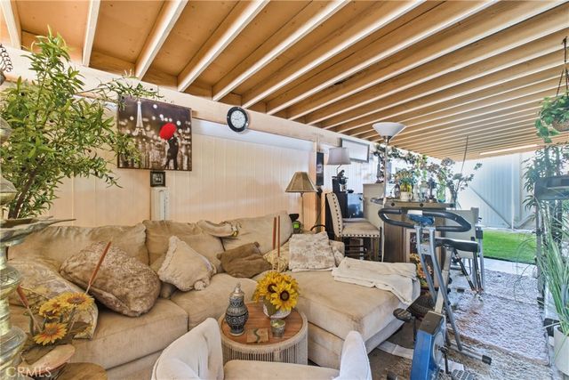 12011 Jouett Street, Sylmar, CA 91342