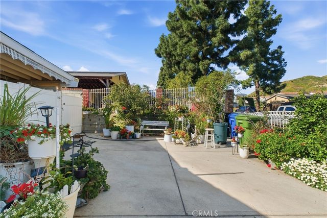 12011 Jouett Street, Sylmar, CA 91342