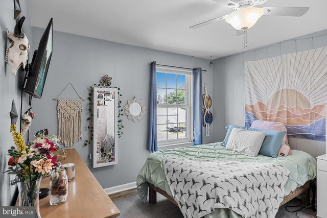 17 DELAWARE AVE, Hainesport, NJ 08036