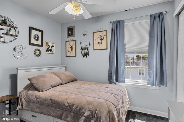 17 DELAWARE AVE, Hainesport, NJ 08036