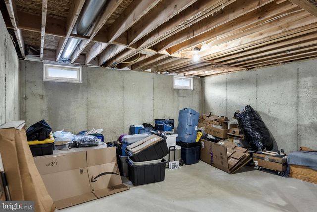 17 DELAWARE AVE, Hainesport, NJ 08036