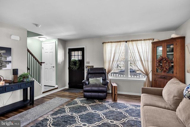 17 DELAWARE AVE, Hainesport, NJ 08036