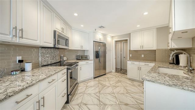 1211 GULF OF MEXICO DRIVE 609, Longboat Key, FL 34228