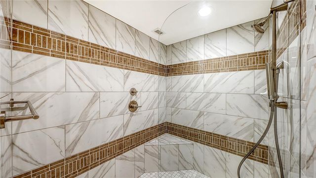 1211 GULF OF MEXICO DRIVE 609, Longboat Key, FL 34228