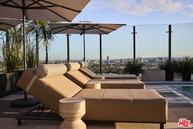8420 W Sunset Boulevard 802, West Hollywood, CA 90069
