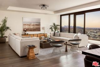 8420 W Sunset Boulevard 802, West Hollywood, CA 90069