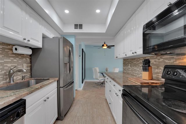 2864 NE 33rd Court, Fort Lauderdale, FL 33306
