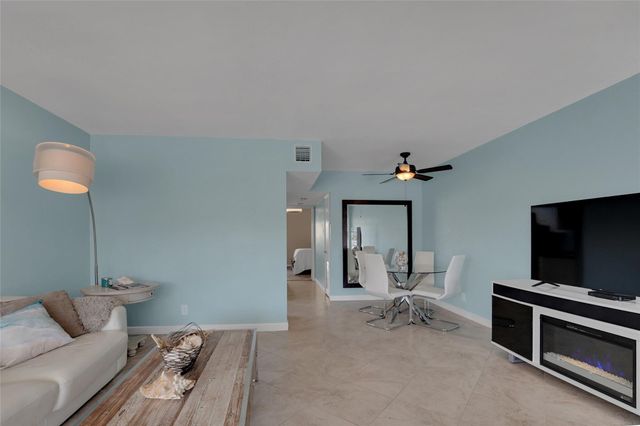 2864 NE 33rd Court, Fort Lauderdale, FL 33306
