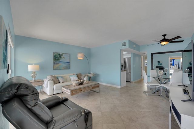 2864 NE 33rd Court, Fort Lauderdale, FL 33306