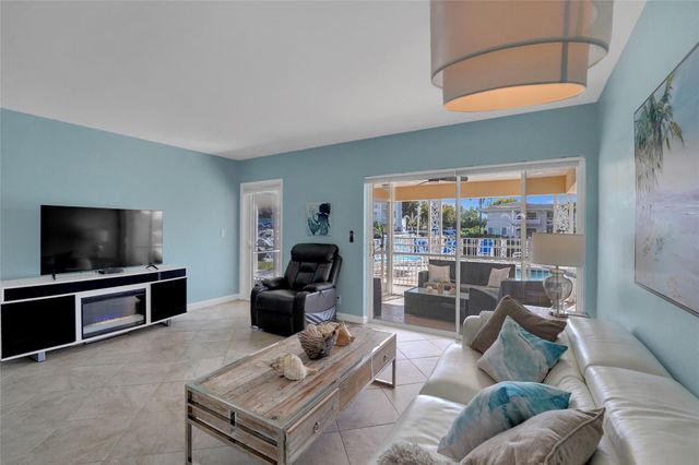 2864 NE 33rd Court, Fort Lauderdale, FL 33306