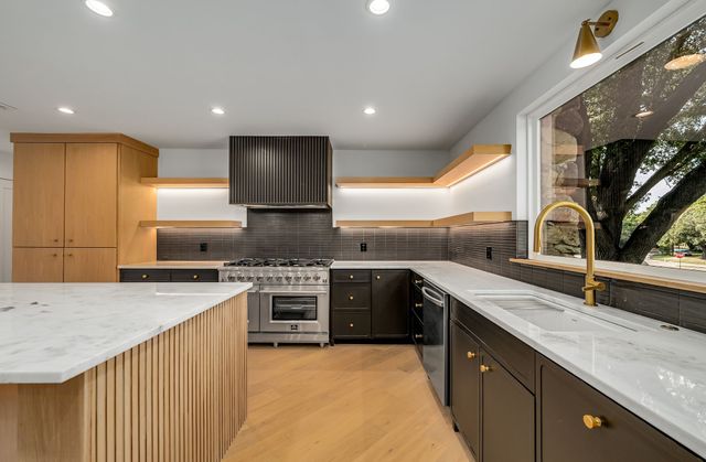 6275 Preston Creek Drive, Dallas, TX 75240