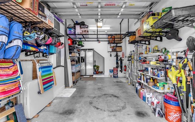 3274 W 96th Pl, Hialeah, FL 33018