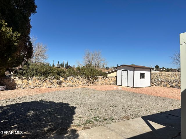 11531 MEADOWBROOK Drive, El Paso, TX 79936