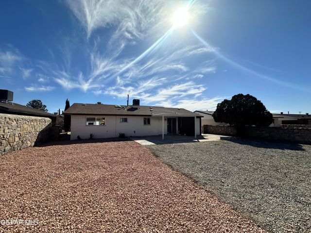 11531 MEADOWBROOK Drive, El Paso, TX 79936