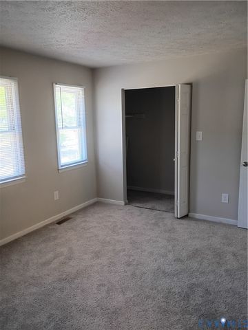 429 Hickorywood Cir, Richmond, VA 23223