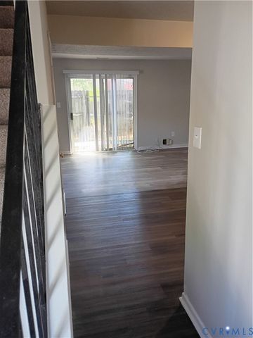 429 Hickorywood Cir, Richmond, VA 23223