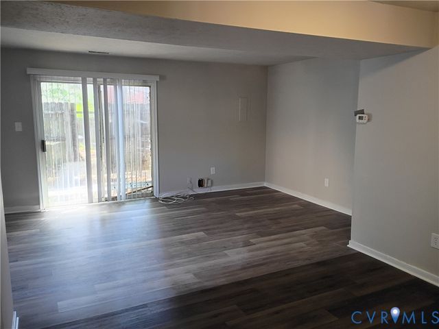 429 Hickorywood Cir, Richmond, VA 23223