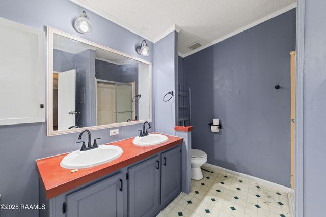 1032 Magenta Drive, Breaux Bridge, LA 70517