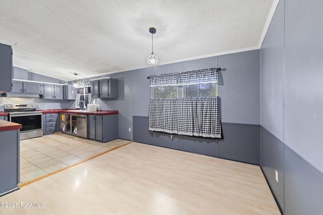 1032 Magenta Drive, Breaux Bridge, LA 70517