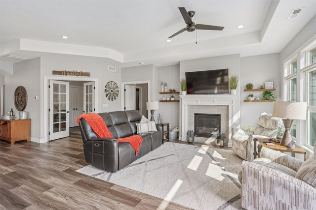 9934 Alexander Circle, West Des Moines, IA 50266