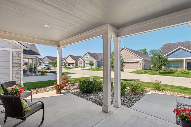 9934 Alexander Circle, West Des Moines, IA 50266